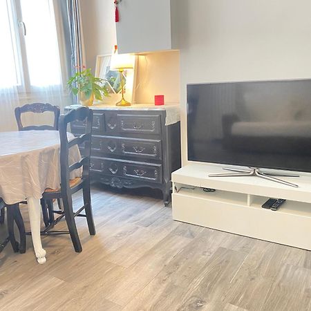 Chic Appartement 2 Bedrooms Phantheon Notre Dame París Exterior foto